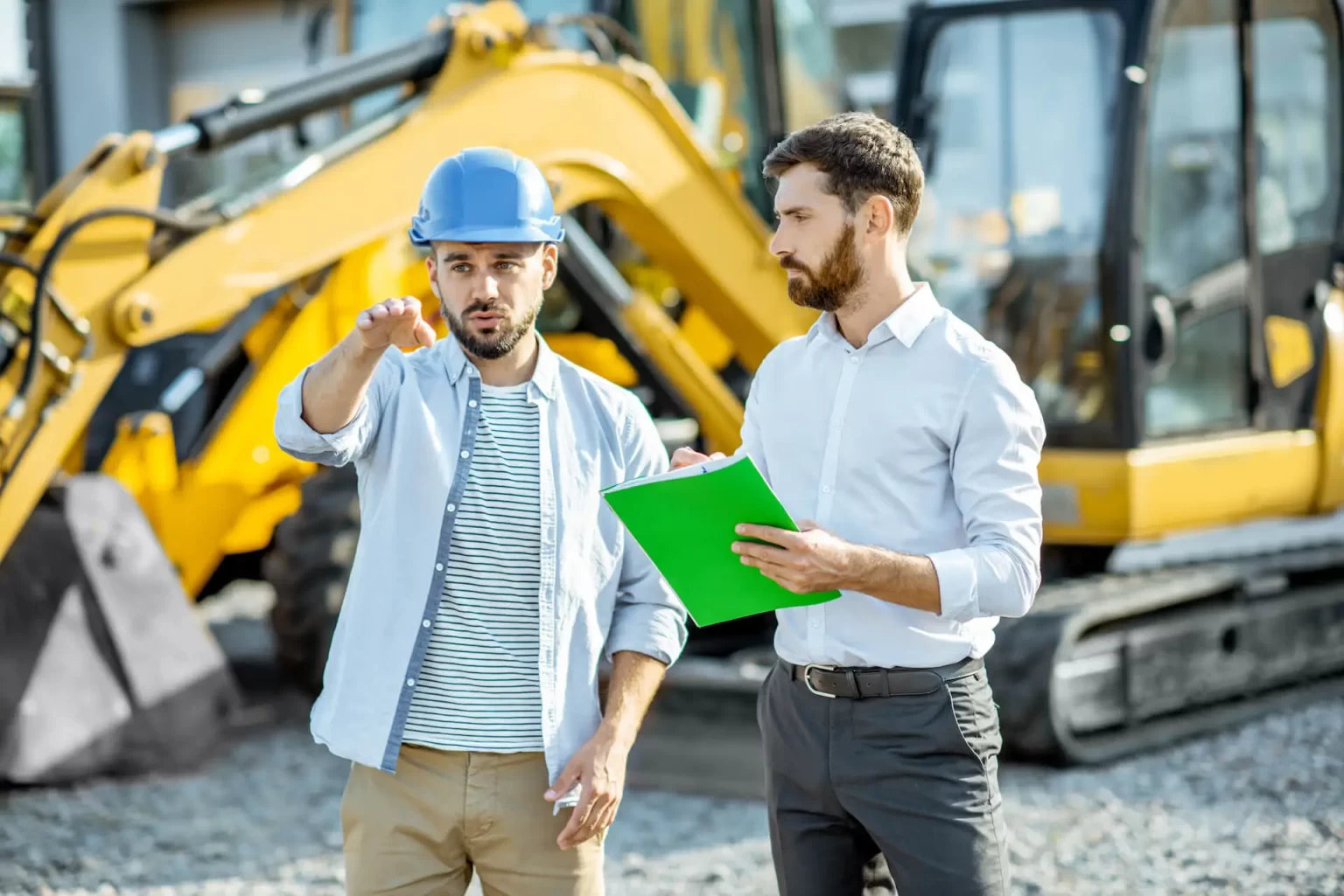 builder-with-a-sales-consultant-at-the-shop-with-h-2021-09-25-03-37-26-utc